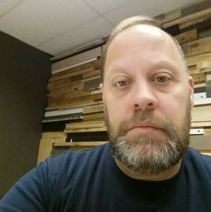 Meet your Posher, Thomas